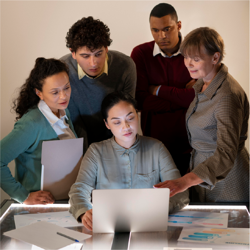 Equipe unida trabalhando